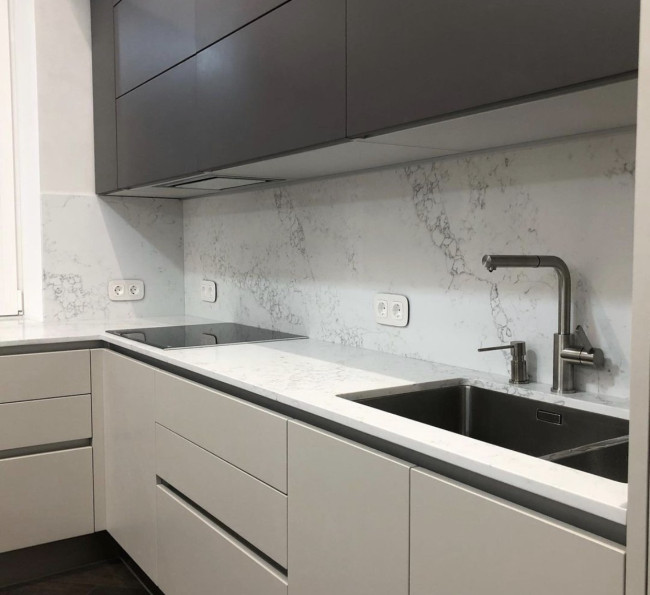 7100 Статуарио Лилль