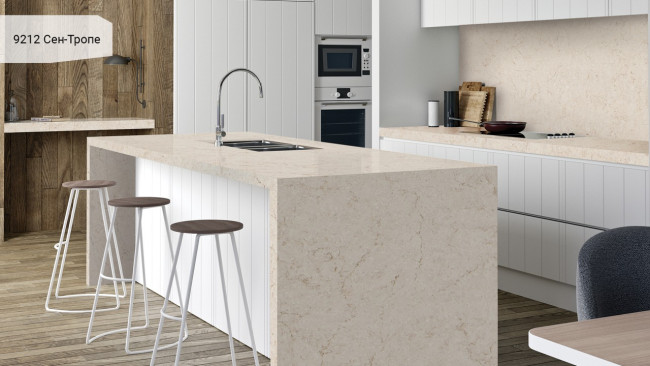 9212 Сен-Тропе