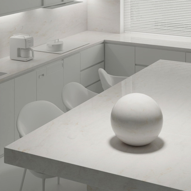 M 712 A Stylish Moon