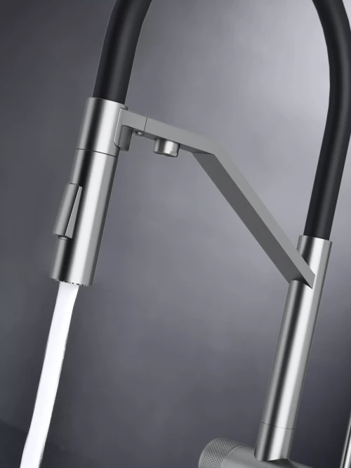 Смеситель ZENDER с подключением к фильтру для воды Брашированная сталь