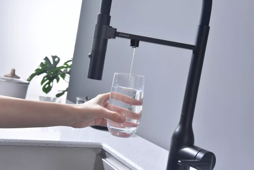 Смеситель Paulmark MAGNETO ONE с подключением к фильтру для воды с высоким изливом Антрацит