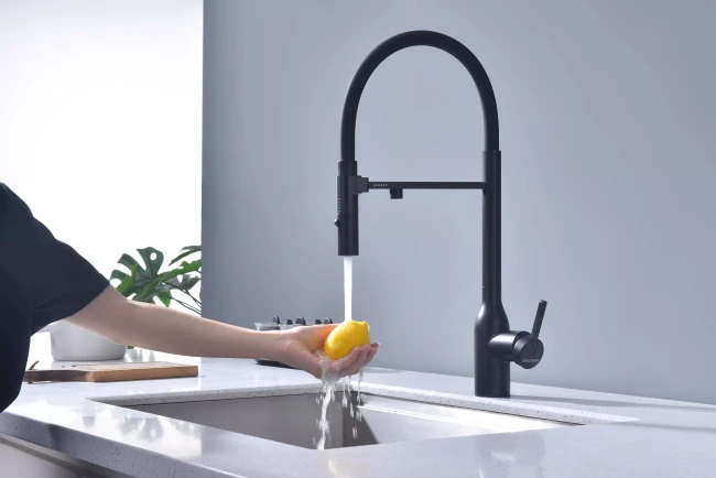 Смеситель Paulmark MAGNETO ONE с подключением к фильтру для воды с высоким изливом