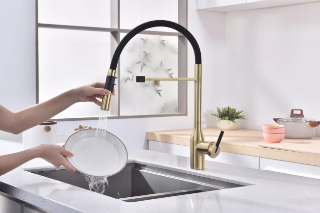 Смеситель Paulmark MAGNETO ONE с подключением к фильтру для воды с высоким изливом