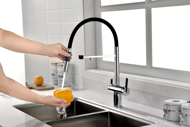 Смеситель с подключением к фильтру для воды Paulmark Gravity