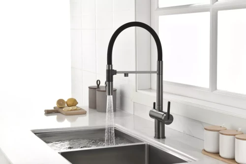 Смеситель с подключением к фильтру для воды Paulmark Gravity Вороненая сталь GM