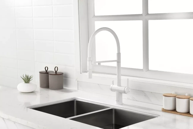 Смеситель с подключением к фильтру для воды Paulmark Gravity